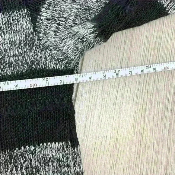 Splendid Black & Grey Striped Sweater Size Large - Picture 7 of 8